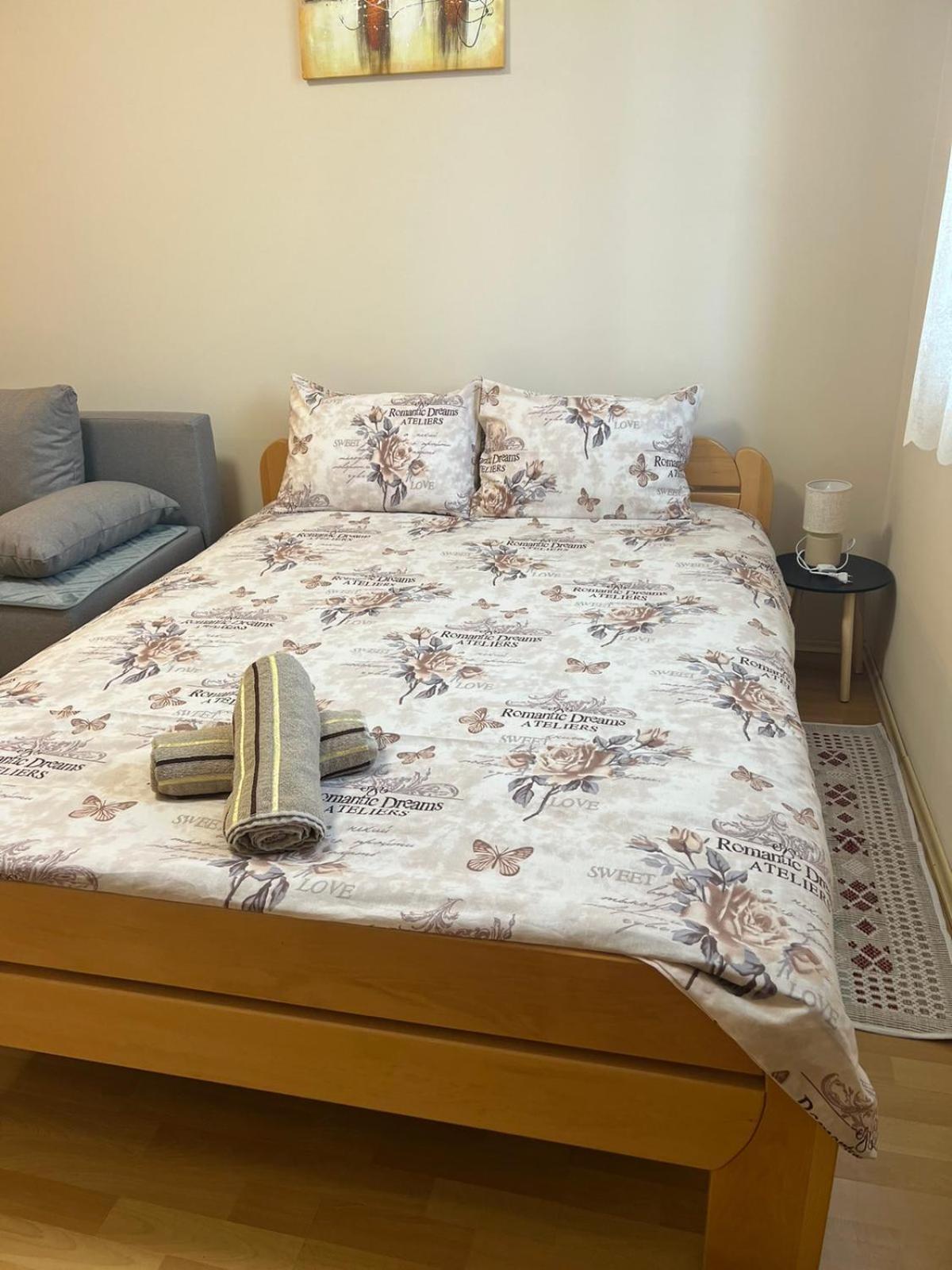 Apartment Sladana I Luna Суботица Екстериор снимка